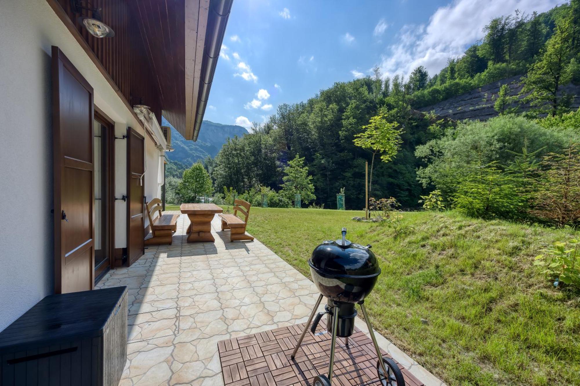 Resort Stari Malni, Osilnica - Vacation Houses Stari Malni Pokoj fotografie