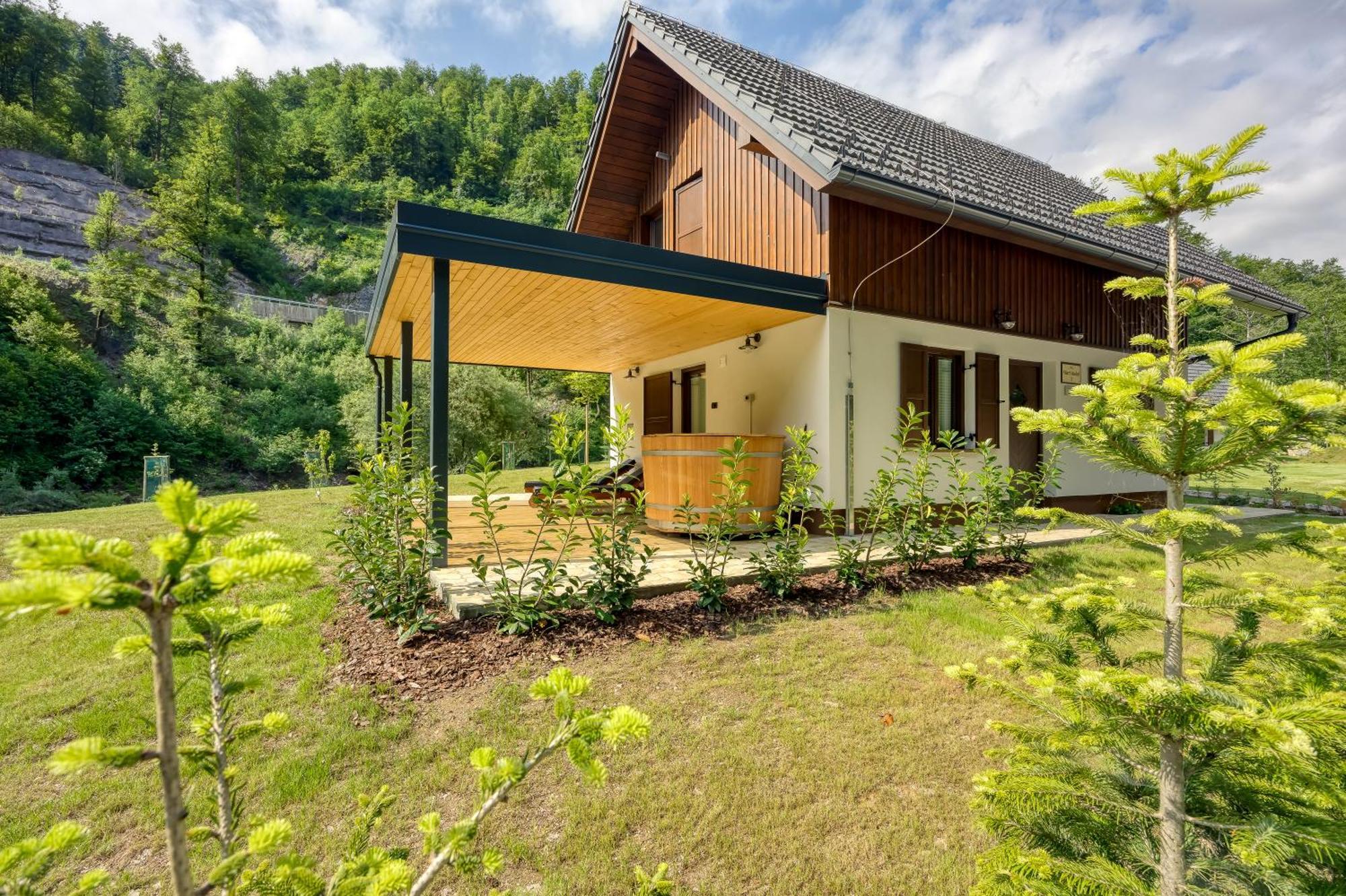 Resort Stari Malni, Osilnica - Vacation Houses Stari Malni Pokoj fotografie